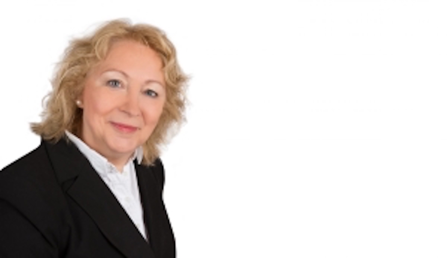 Portrait von Evelyn Pfister
