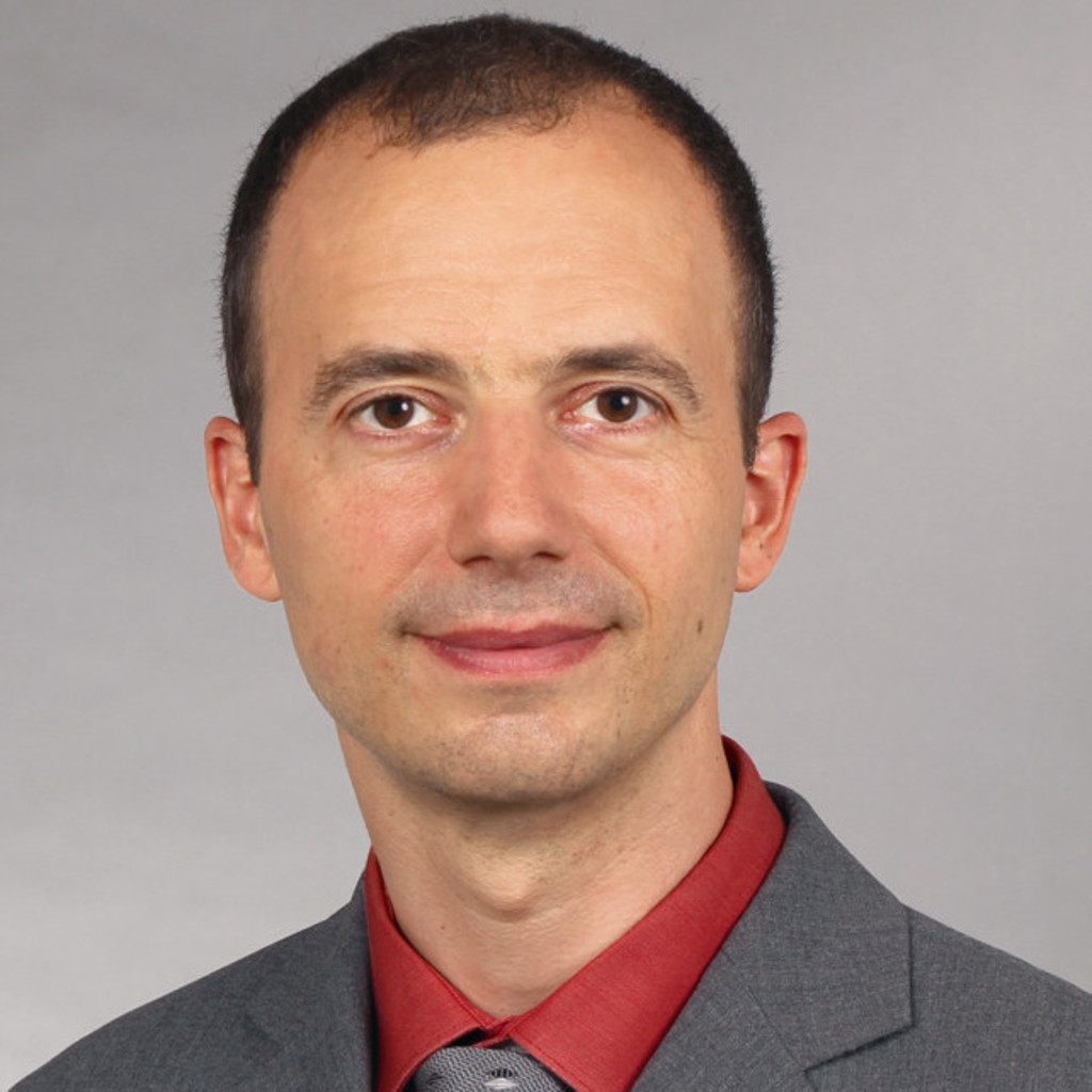 Portrait of Ralf Bührer