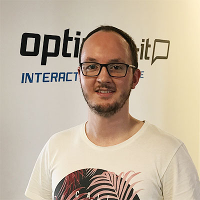 Portrait von Adrian Hanrath