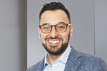 Portrait von Shari Farahani
