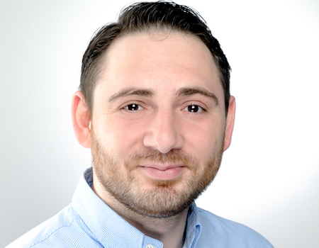 Portrait of Dennis Hielscher