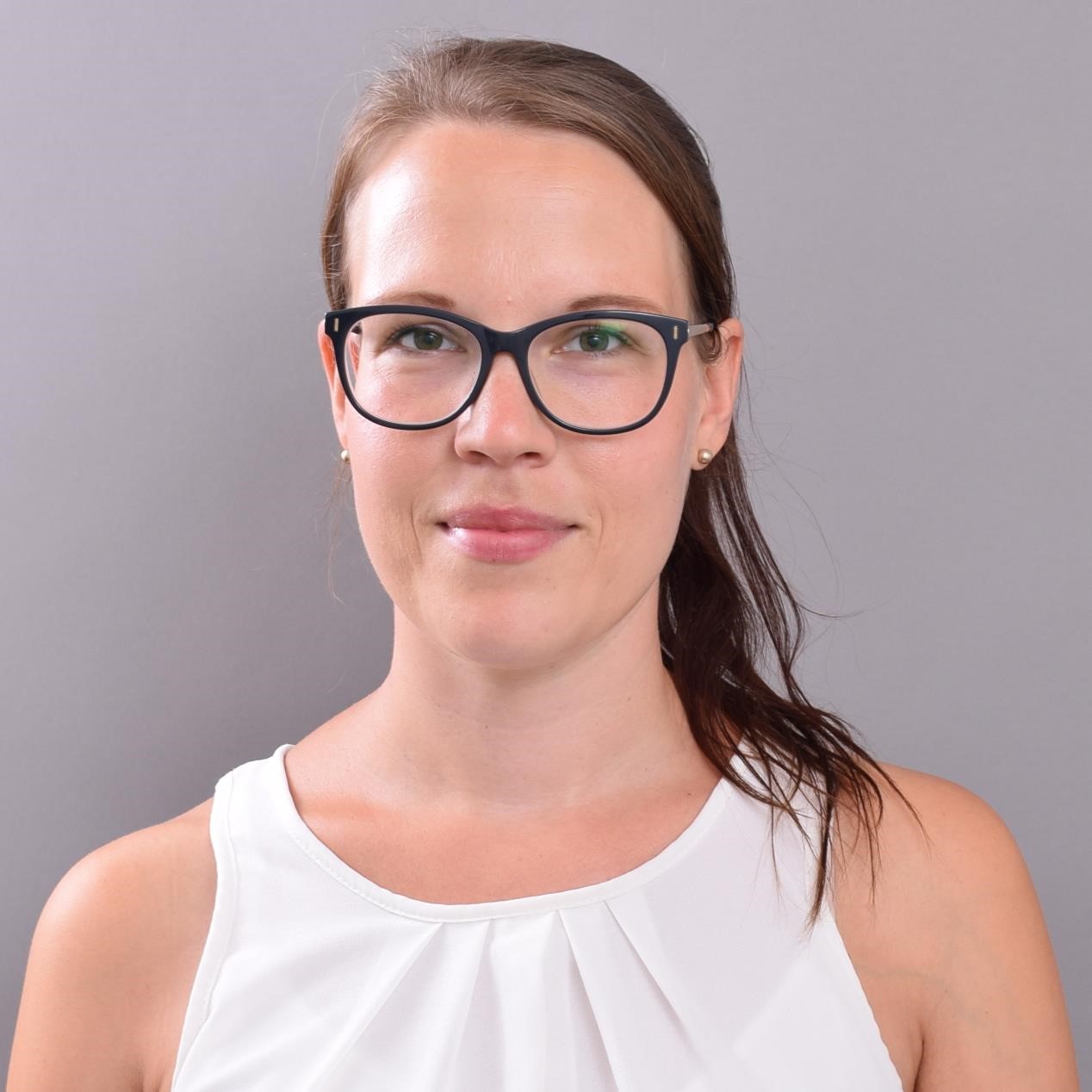 Portrait of Nicole Schneider