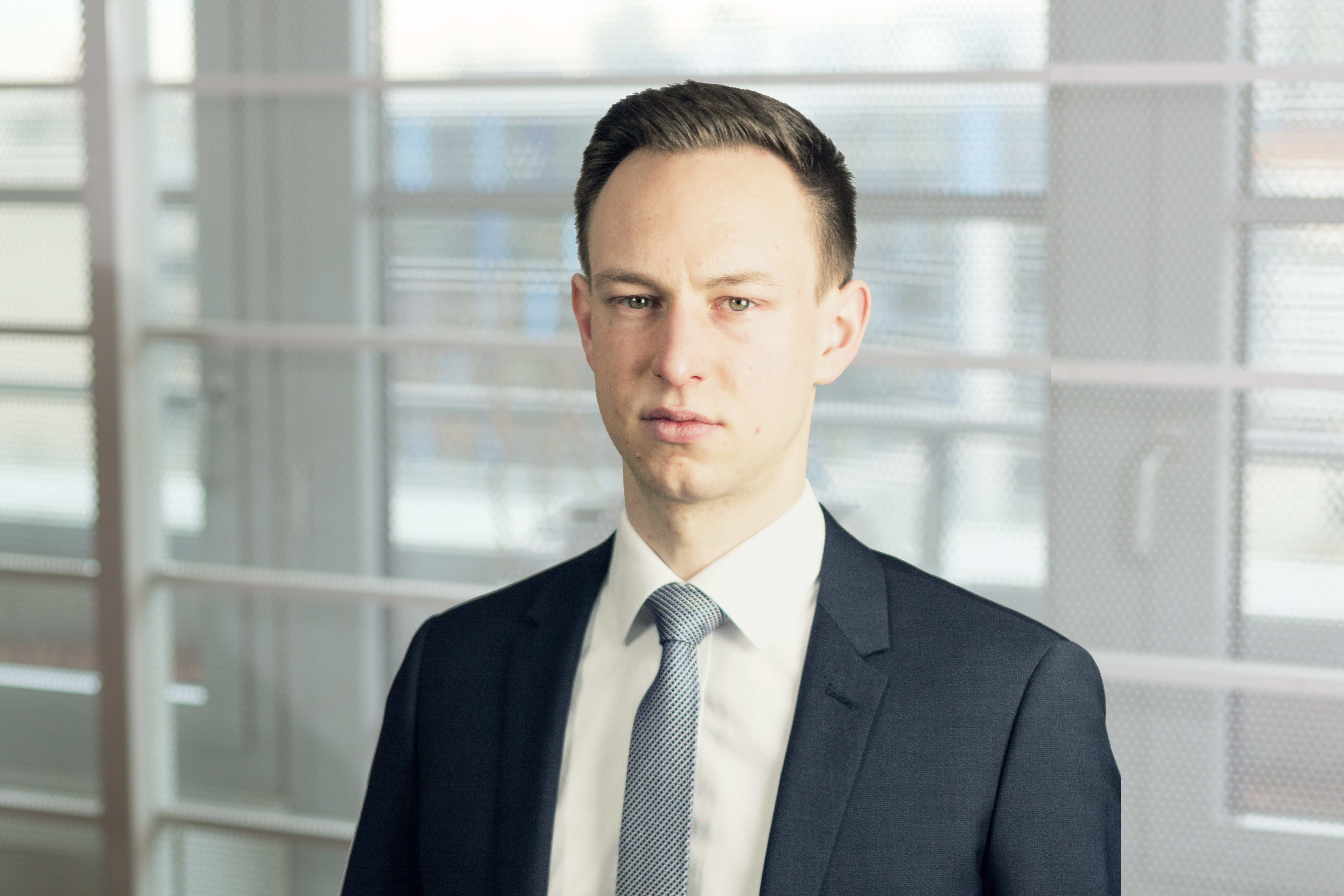 Portrait von Robert Dobroschke