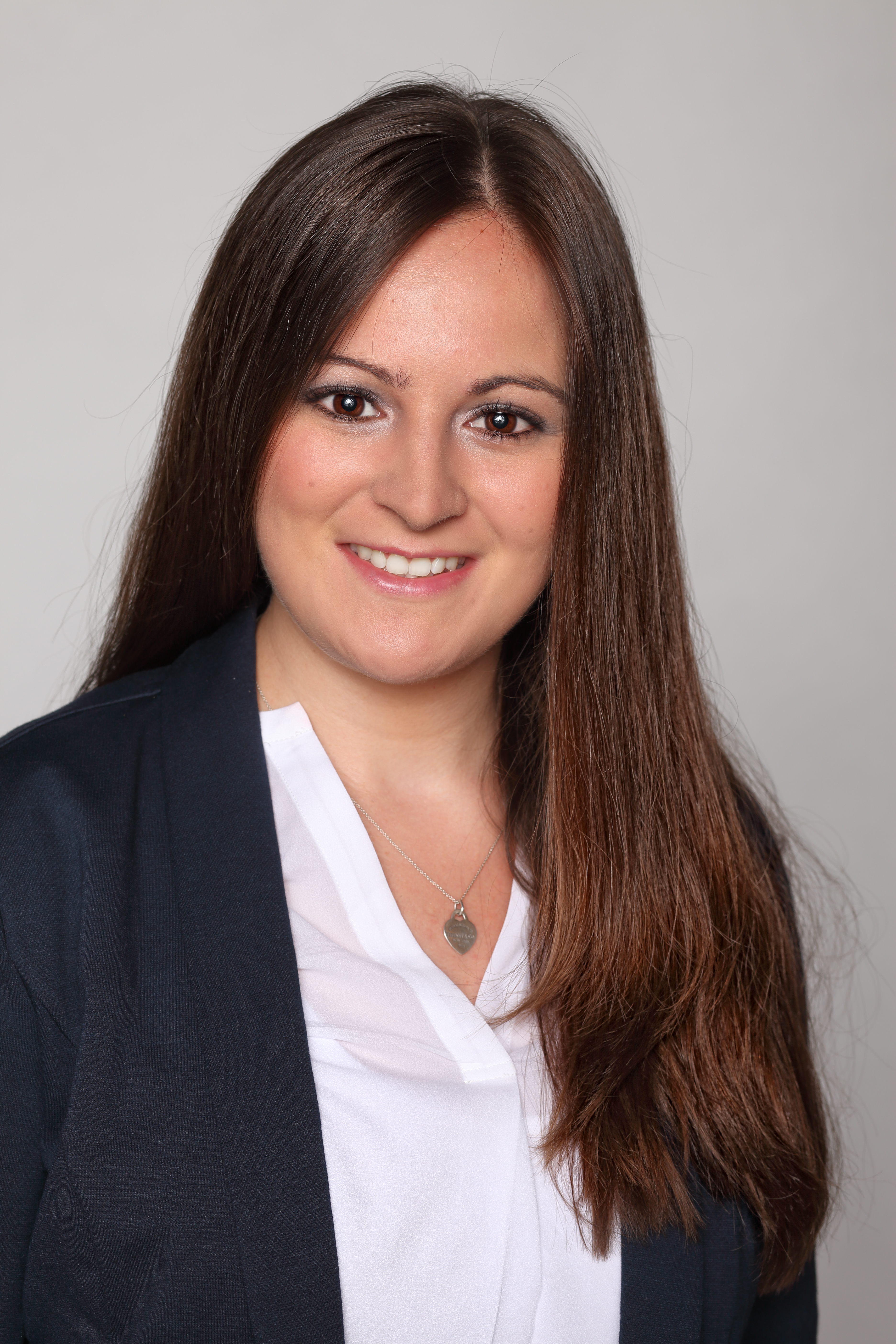 Portrait of Alina Schellenberg